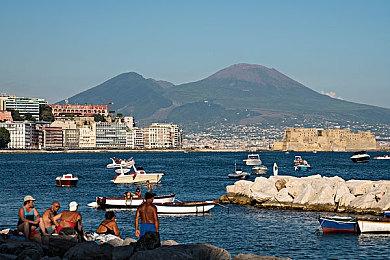 系列新作《我们永远在这》官方预告 2022年Q2发售